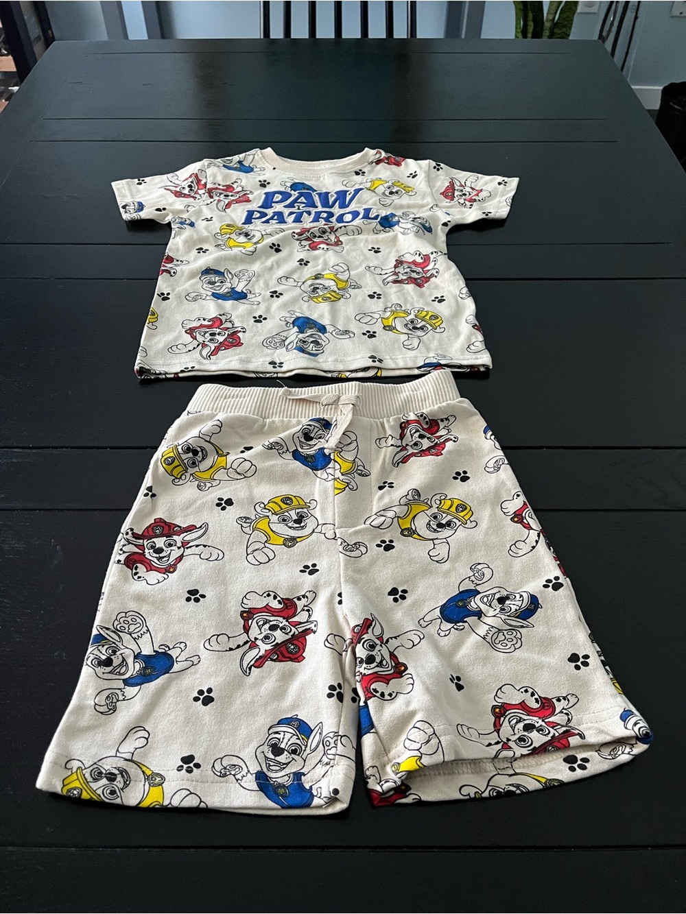 Nickelodeon Paw Patrol Pajama Set - White with Blue, Red & Yellow